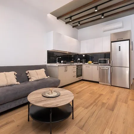 Kimia Luxury Apartament *