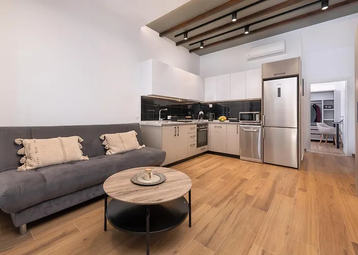 Kimia Luxury Apartament *